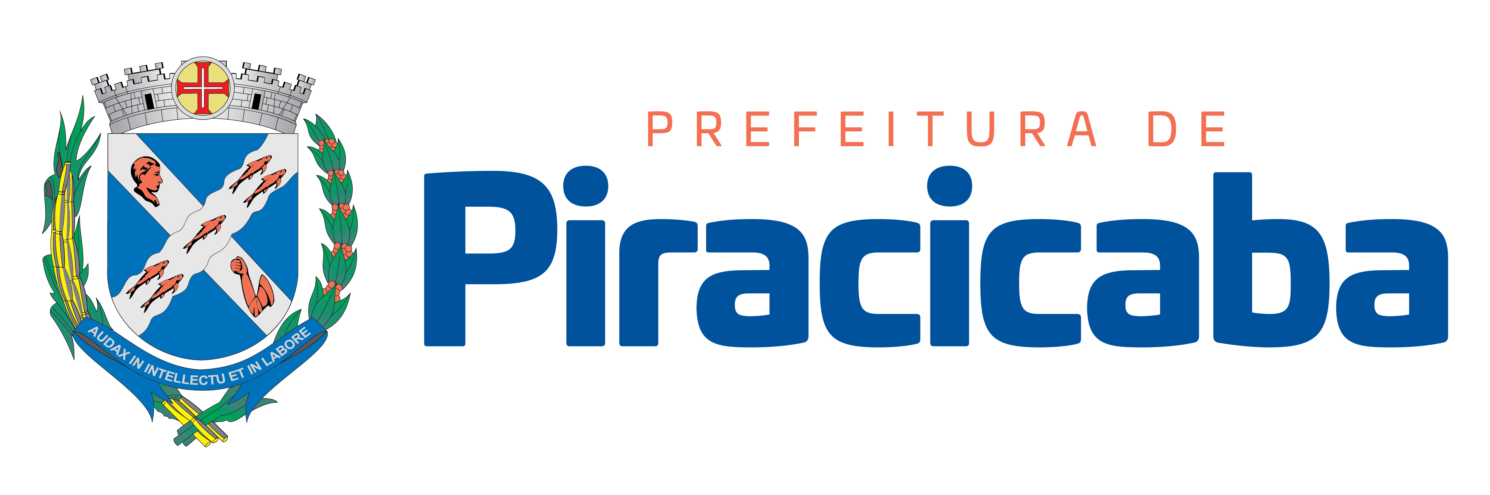 Logotipo da prefeitura de Piracicaba. Em letras vermelhas: 'Prefeitura de'. Logo abaixo, em caracteres azuis: 'Piracicaba. Trabalho sério'. Do lado esquerdo, está o brasão da cidade, descrito em uma das faixas do roteiro 'Conheça o Engenho Central'. 